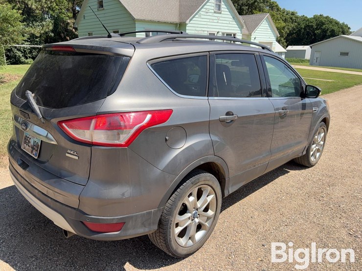 2013-ford-escape-sel-image-16