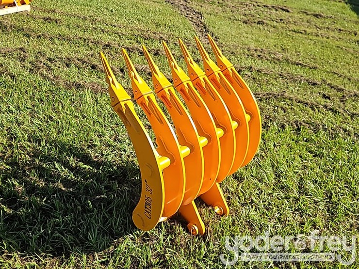 2026-caterpillar-305-image-2