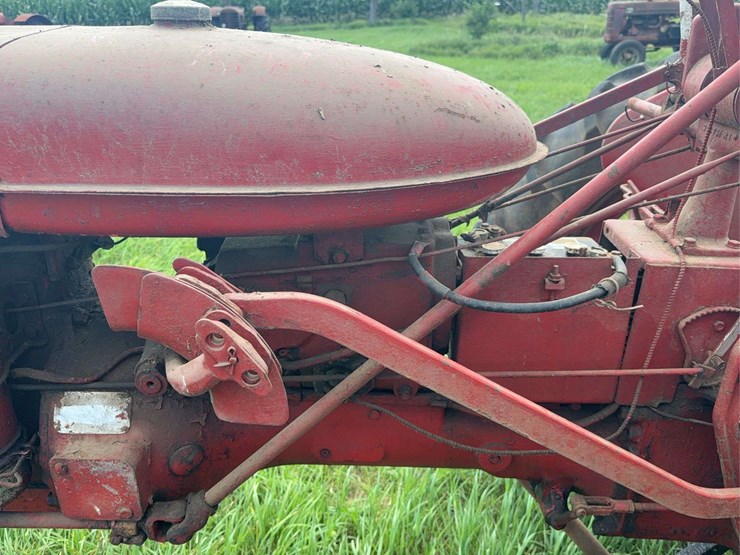 farmall-200-image-52