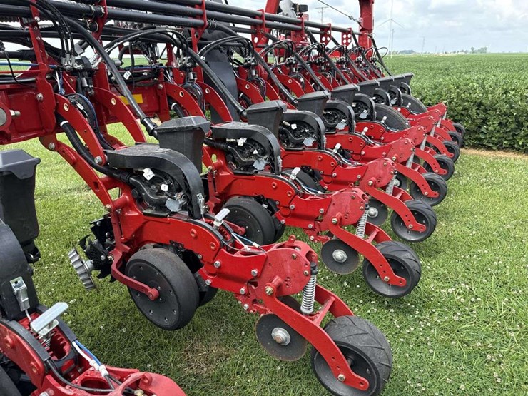case-ih-2150-image-11