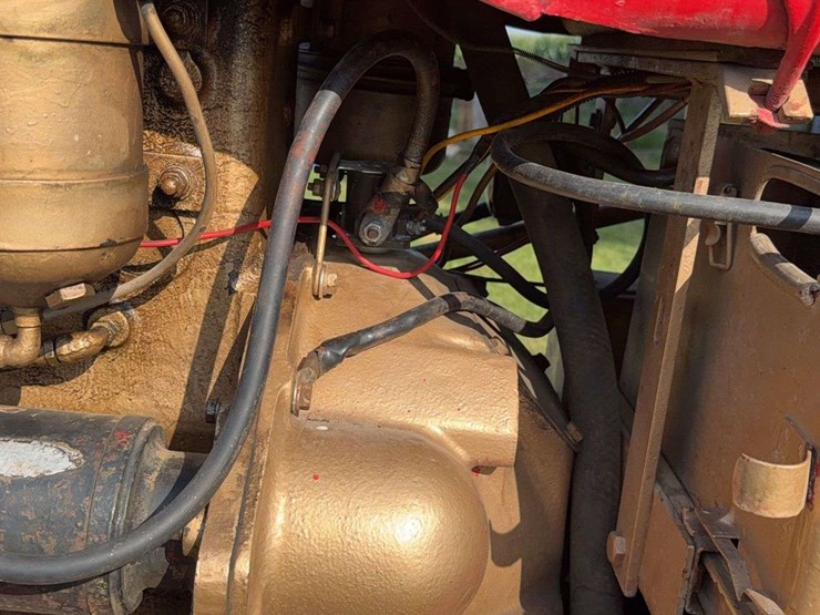 massey-ferguson-444-image-49