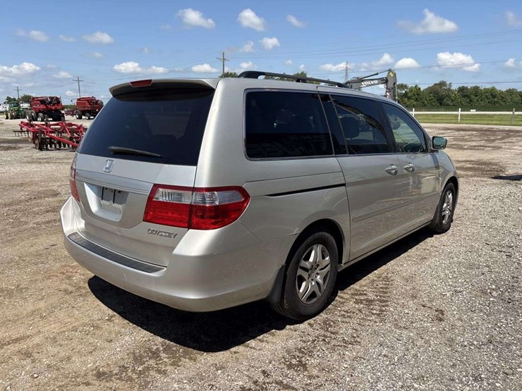 2005-honda-odyssey-image-4