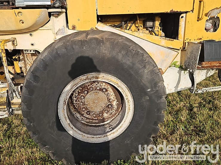 deere-624h-image-19