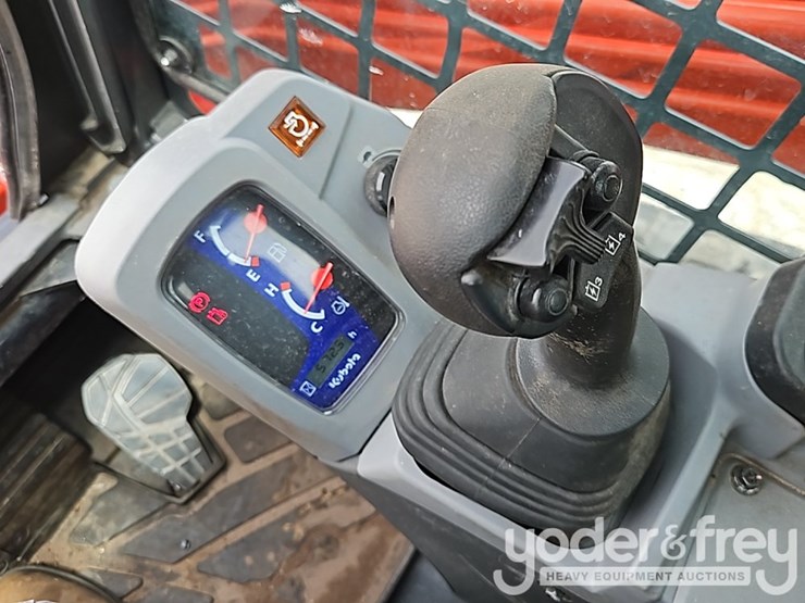 2023-kubota-svl75-2hwc-image-32