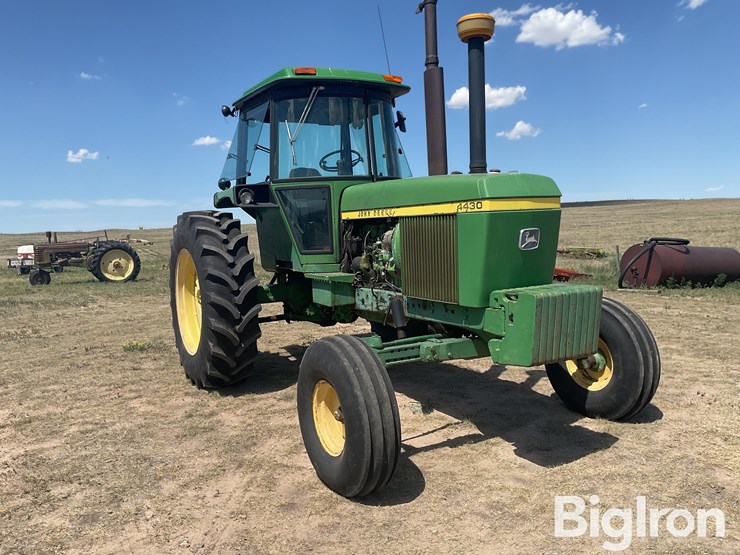 1977-john-deere-4430-image-3