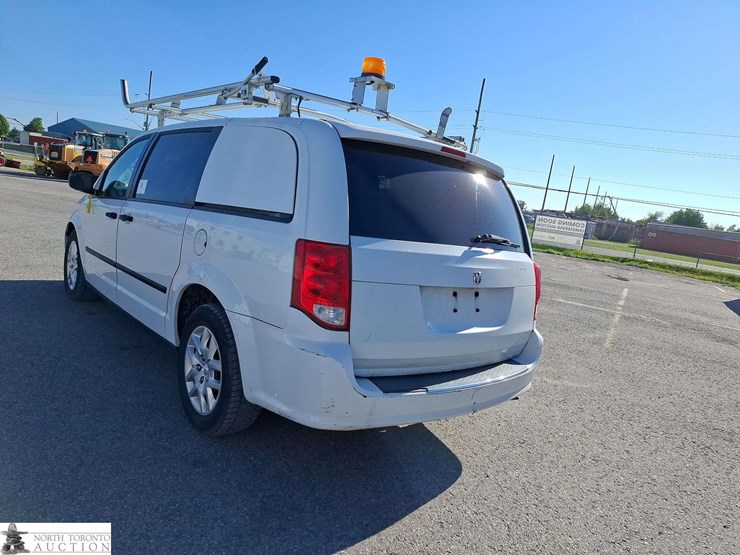 2015-ram-c/v-image-7