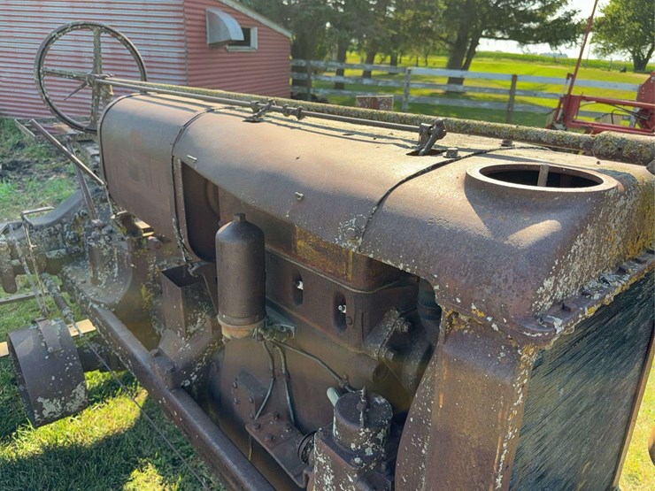 1931-farmall-f-30-duck-bill-image-10