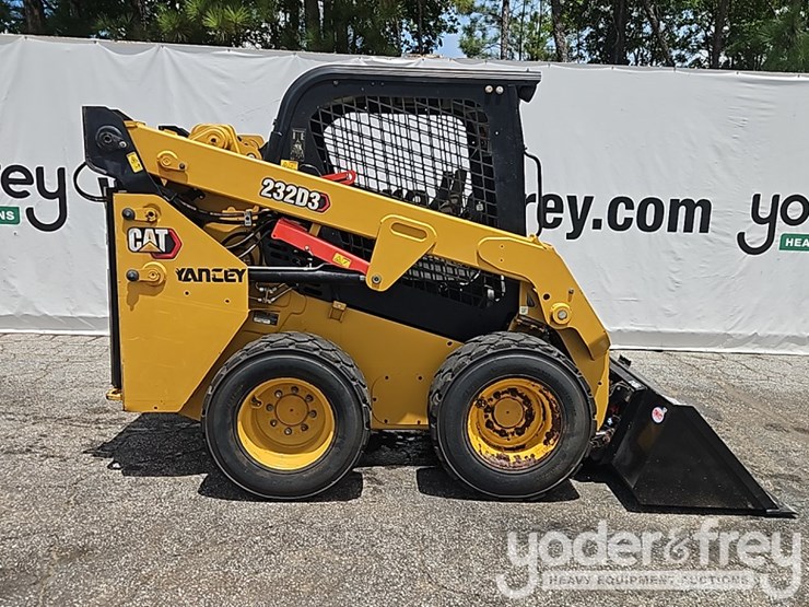 2022-caterpillar-232d-image-6