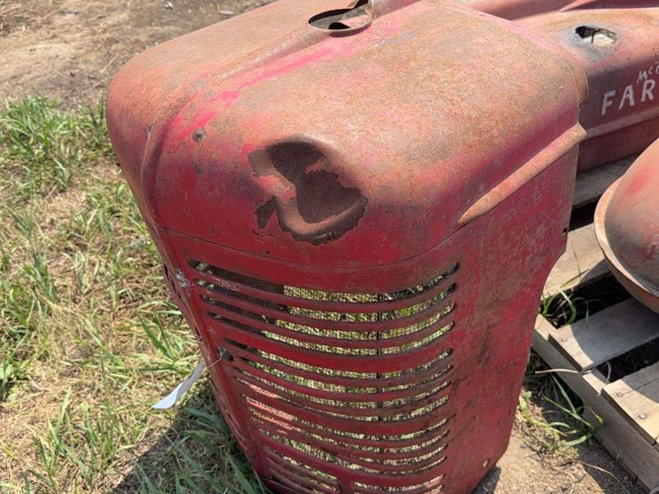 farmall-m-sheet-metal-image-7