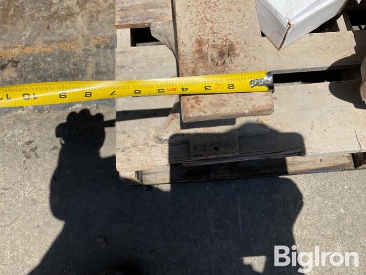 drill-presses,-anvil-and-assorted-parts-image-18