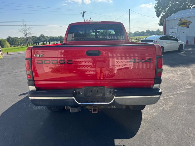 2001-dodge-ram-2500-image-14