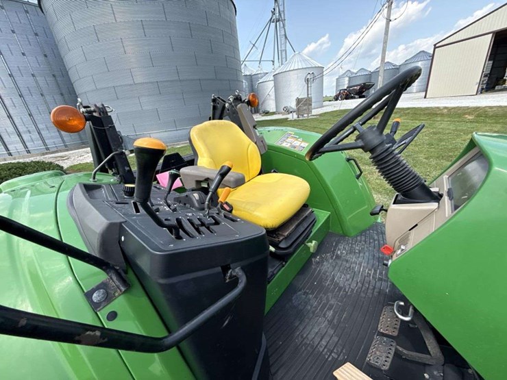 john-deere-7130-image-18