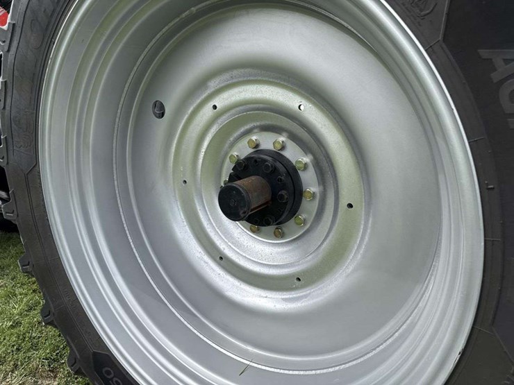 2021-case-ih-340-image-17