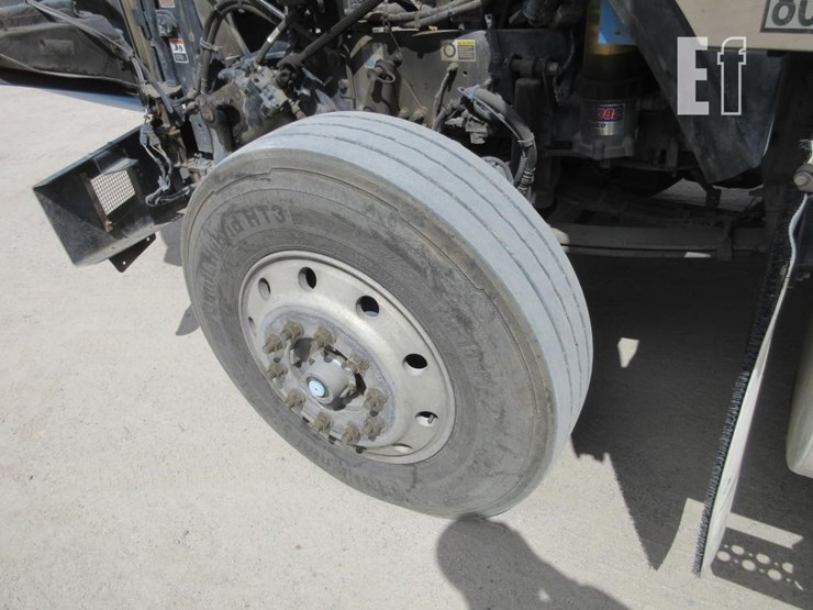 2015-kenworth-t800-image-24