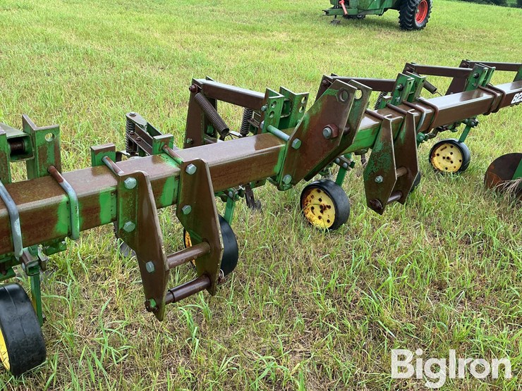 john-deere-825-image-19
