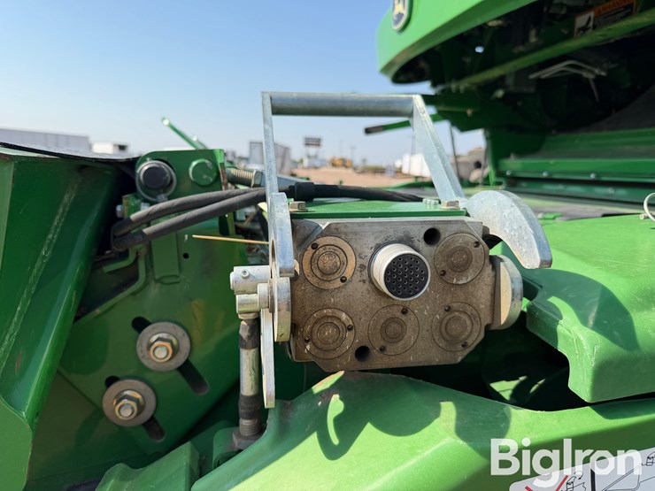 2013-john-deere-s670-image-15