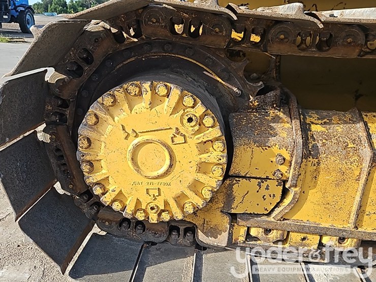 2011-caterpillar-d5k-image-9