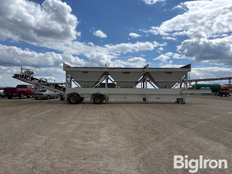 2000-homemade-3-feed-bin-on-t/a-carrier-image-4