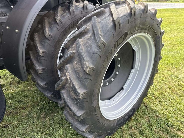 2024-case-ih-340-image-29