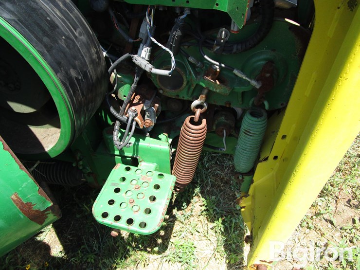 2011-john-deere-7750-image-11