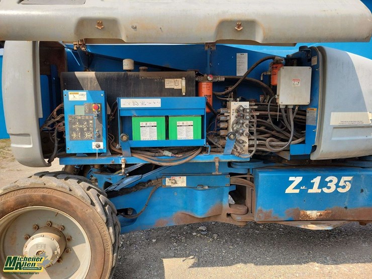 2013-genie-z135/70-image-19