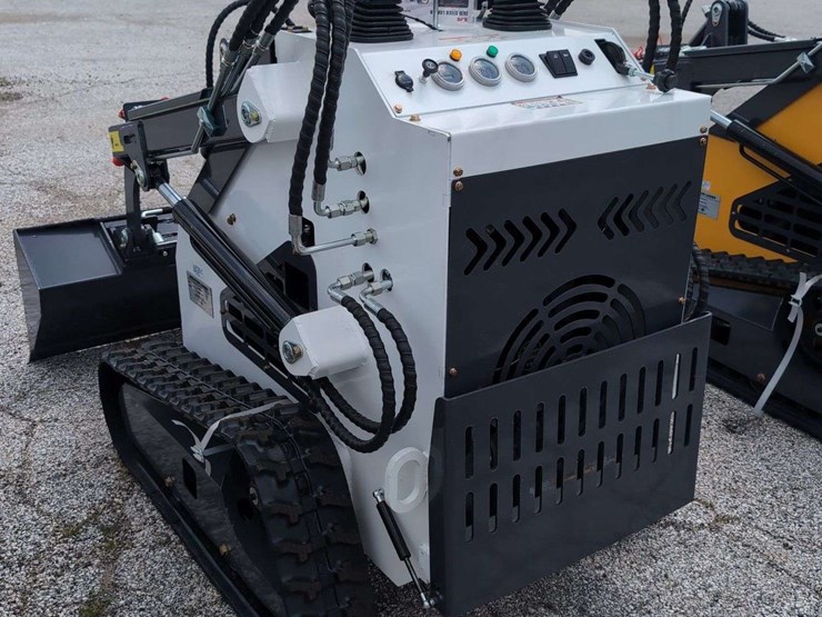 zjg-mini-skid-steer-loader-zj-380-(white)---15hp-image-7
