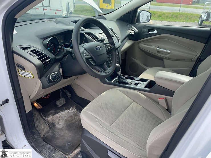 2017-ford-escape-image-11