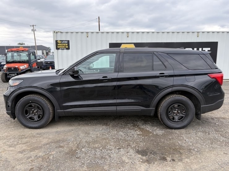 2020-ford-explorer-image-7