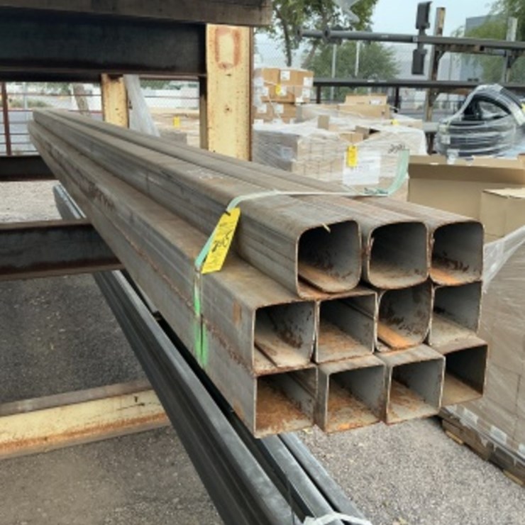 BUNDLE OF 4IN SQUARE TUBING