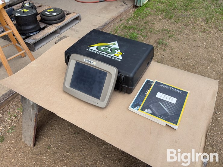 john-deere-2600-image-1