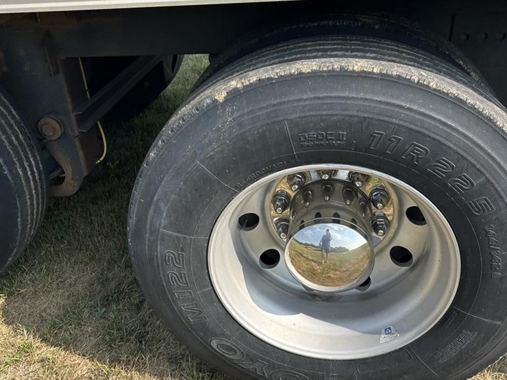 2015-timpte-grain-trailer-image-45