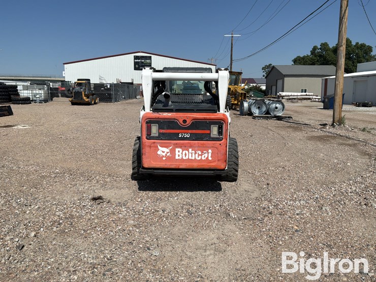 2016-bobcat-s750-image-6