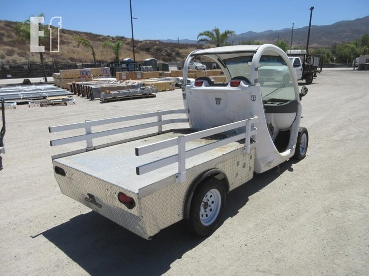 2002-utility-flatbed-image-3