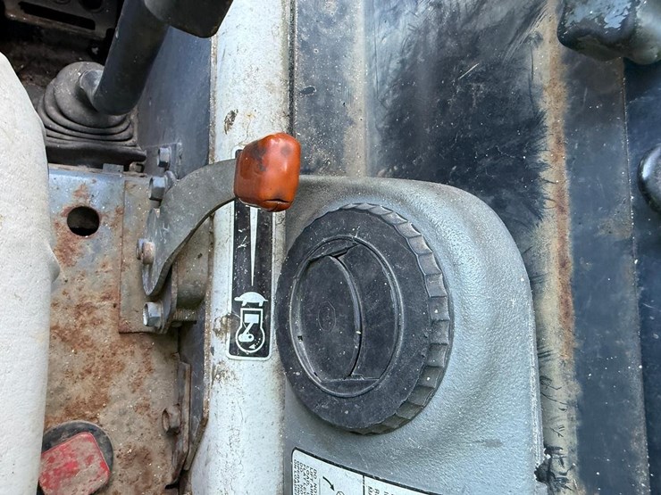 2003-bobcat-863-image-24