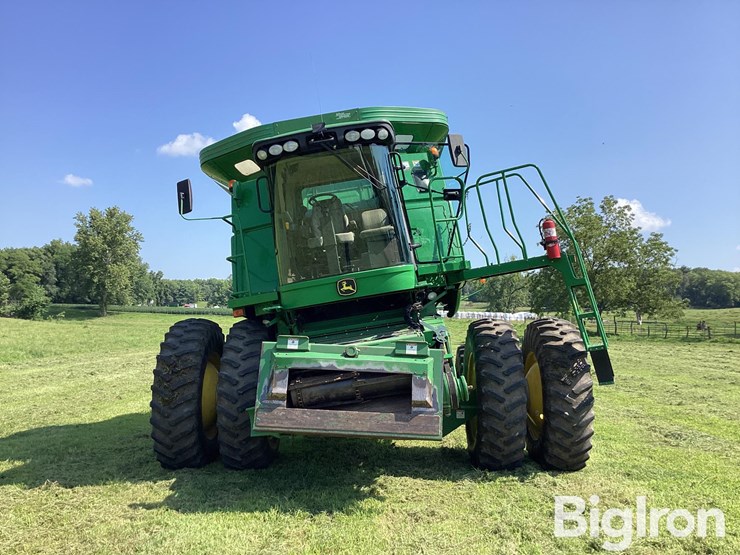2010-john-deere-9770-sts-image-9
