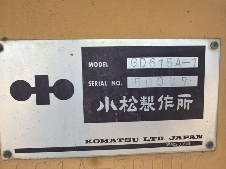 komatsu-grader-gd615a-image-25