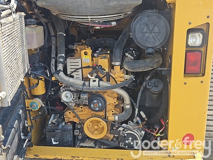 2019-caterpillar-289d3-image-23