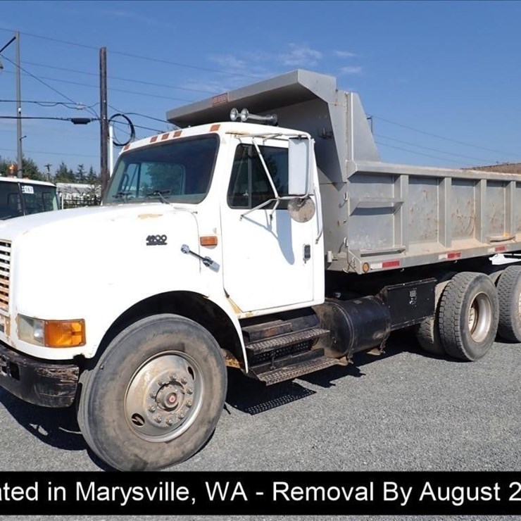 1997 INTERNATIONAL 4900