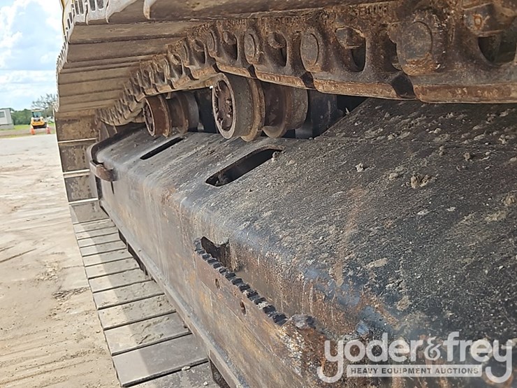 2019-caterpillar-336gc-image-12