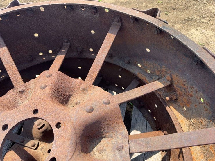 (2)-steel-wheels-image-4
