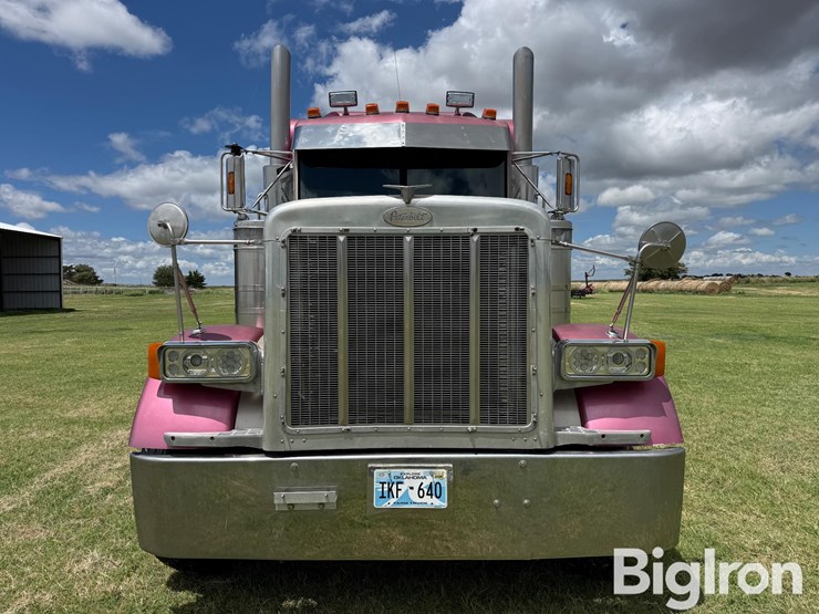 2000-peterbilt-379-image-2