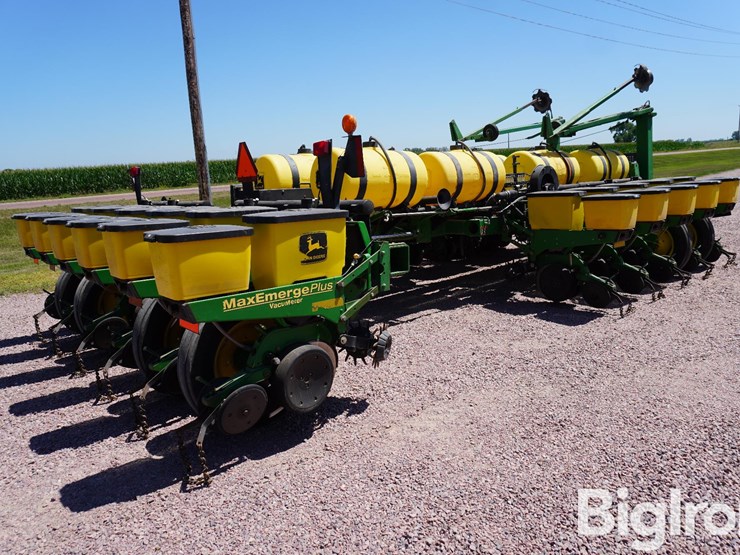 john-deere-1770-image-6