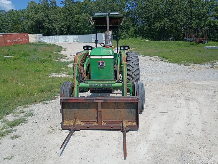john-deere-2940-image-12