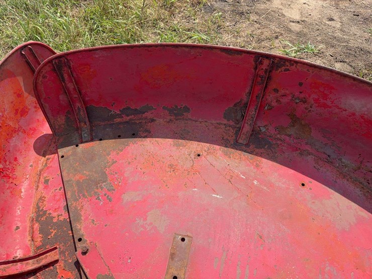 farmall-wheatland-fenders-image-2