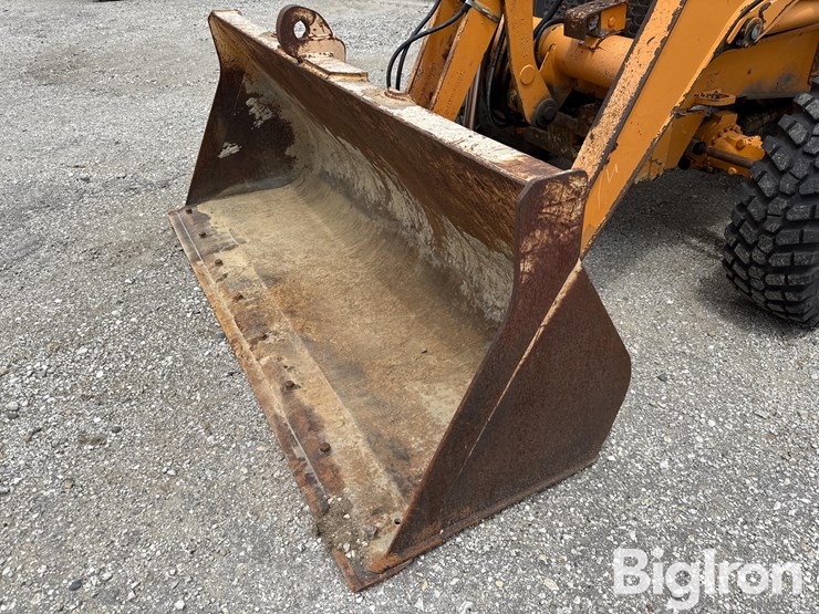 deere-410g-image-9