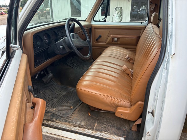 1992-dodge-3500-image-7