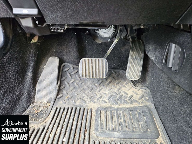 2019-ford-explorer-xlt-image-12