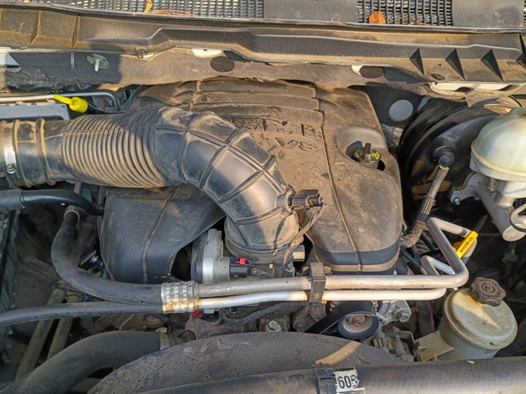 2012-dodge-1500-image-21