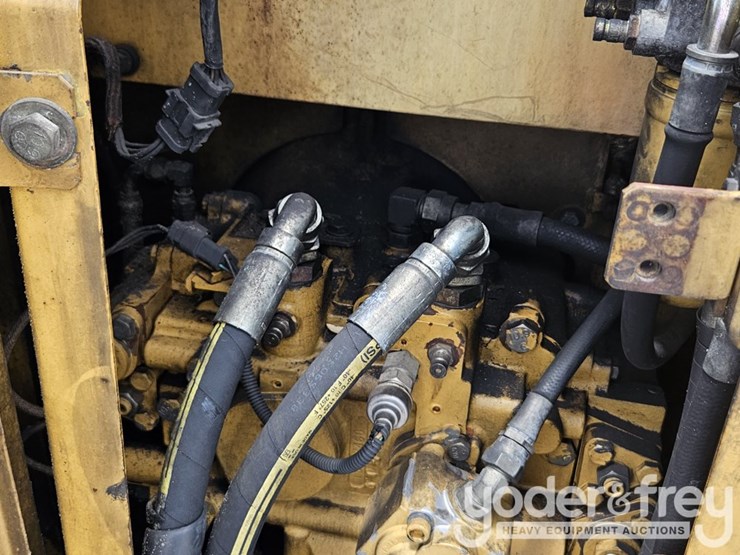 caterpillar-311c-image-29