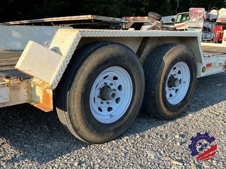 2013-moran-welding-20’-/-16k-lb.-t/a-equipment-tag-trailer-image-9